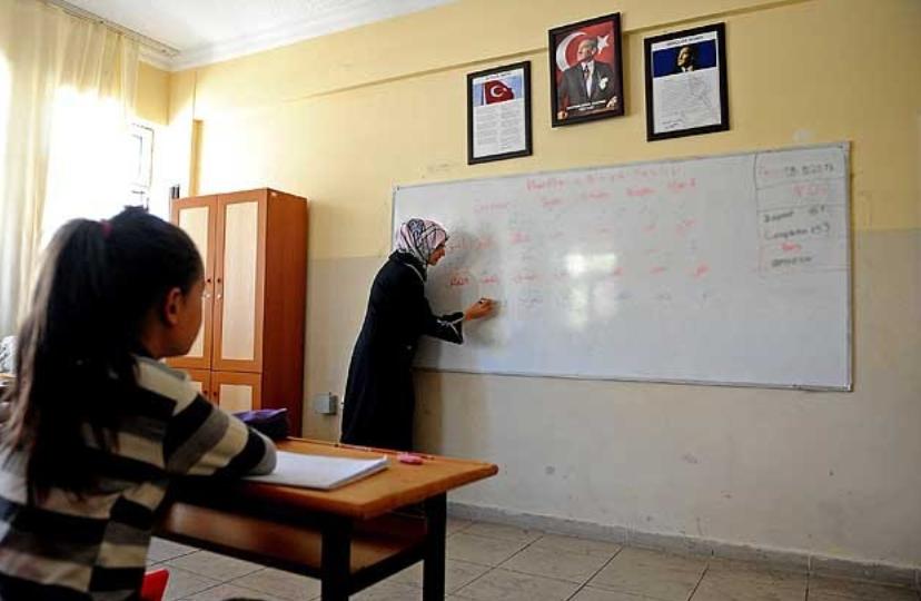 Öğretmenlere ve memurlara kılık kıyafet yazısı