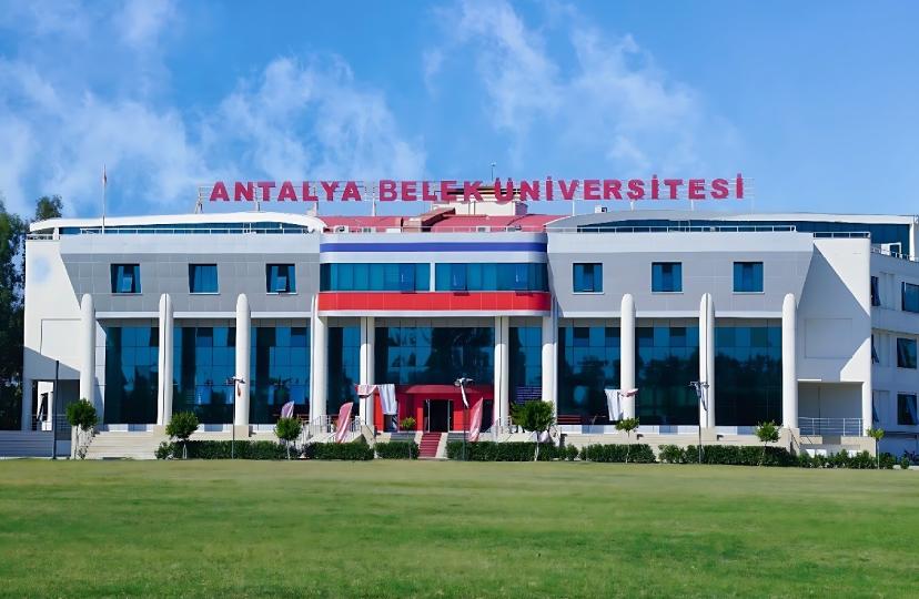 Bluesky Awards 2024: Yılın Havacılık Seminer ve Konferans Projesi Ödülü Antalya Belek Üniversitesi’nin
