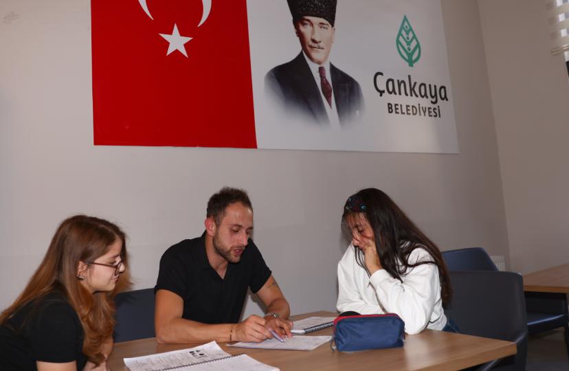 Çankaya Belediyesi’nden 6 bin 250 öğrenciye kurs desteği